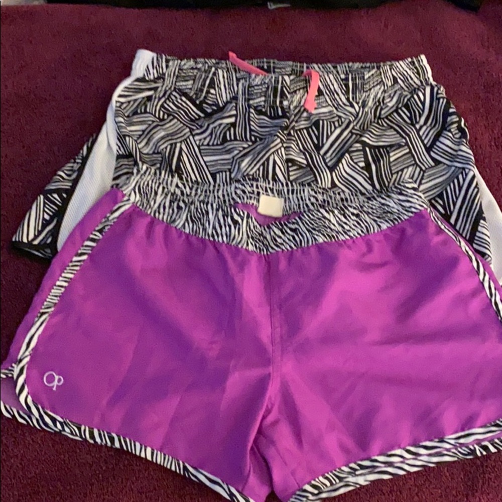 Girls size extra large 14 to 16 shorts